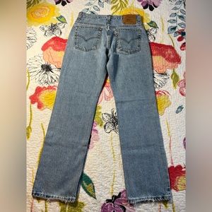 LEVIS 505 STRAIGHT LEG JEANS